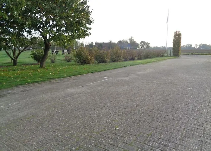 Met 5 Slaapkamers شقة *