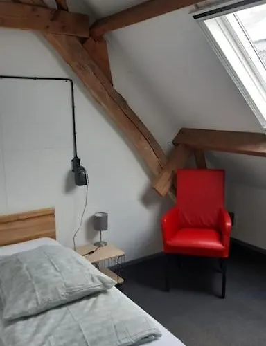 Met 5 Slaapkamers * Moerstraten