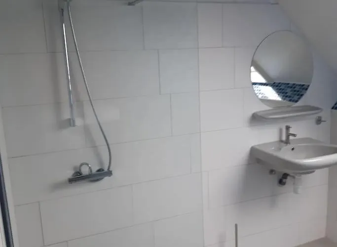 Met 5 Slaapkamers * Moerstraten