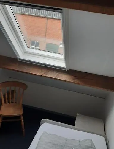 Met 5 Slaapkamers Moerstraten